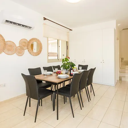 Breeze Protaras