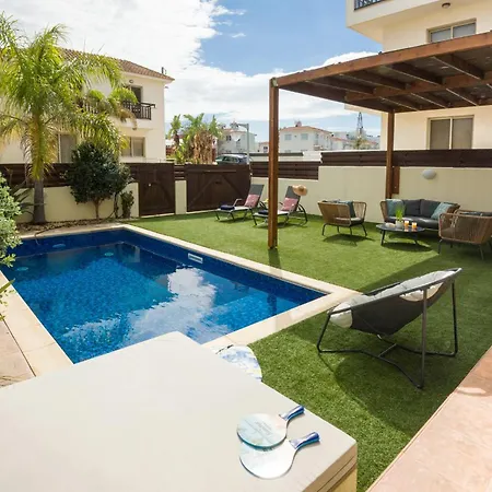 Breeze Vila *