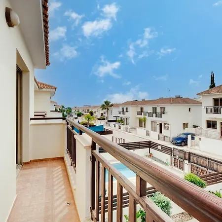 Breeze Villa *